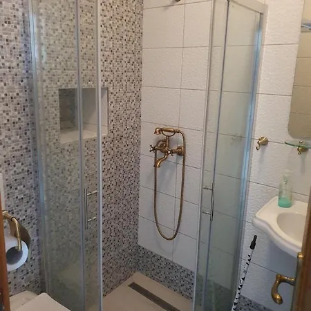 Jerkovic-secluded House And With Pool * דרזניצה