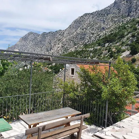Jerkovic-secluded House And With Pool דירה