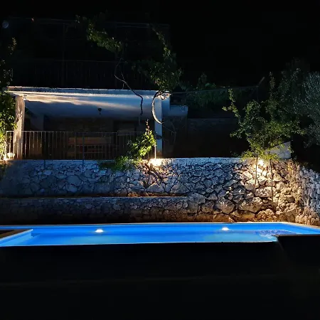 דירה Jerkovic-secluded House And With Pool