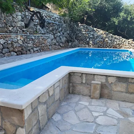 Jerkovic-secluded House And With Pool דירה