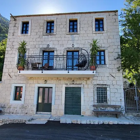 Jerkovic-secluded House And With Pool דירה דרזניצה