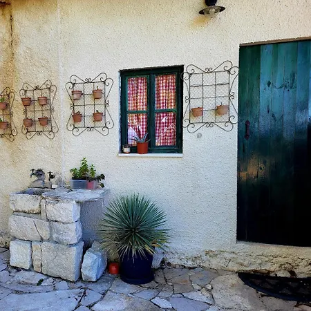 דירה Jerkovic-secluded House And With Pool