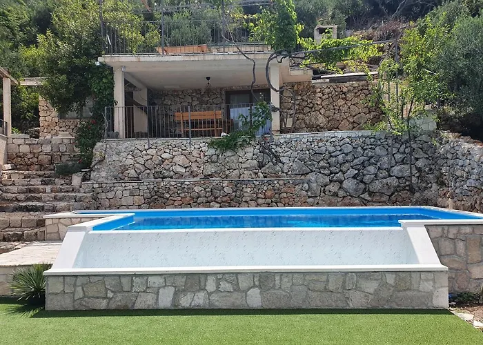 Jerkovic-secluded House And With Pool * Drašnice