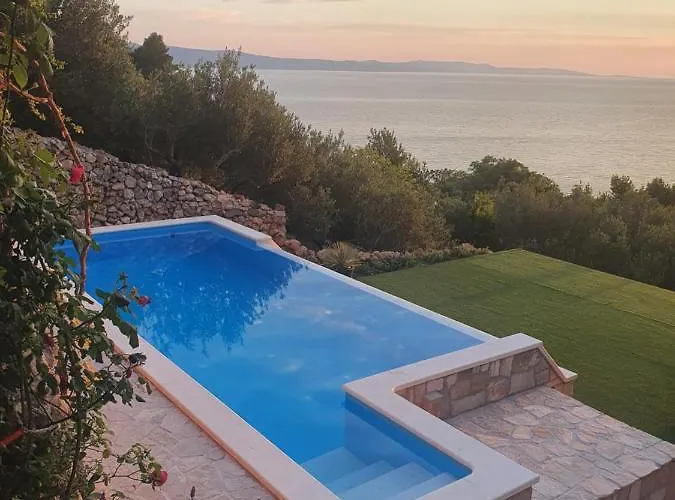 Jerkovic-secluded House And With Pool * Drašnice